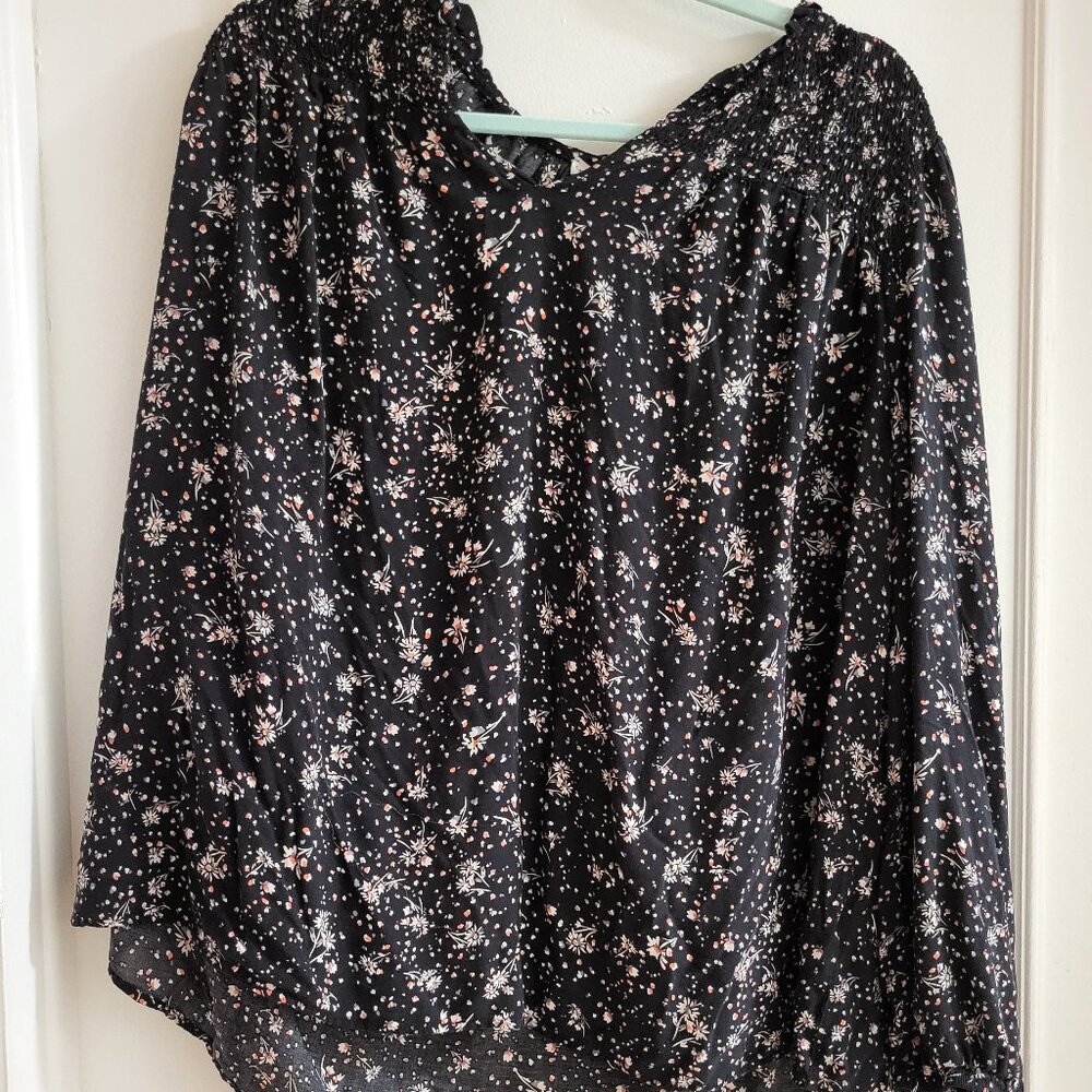 In Every Story Penningtons Floral Smocked Blouse - Size 1X